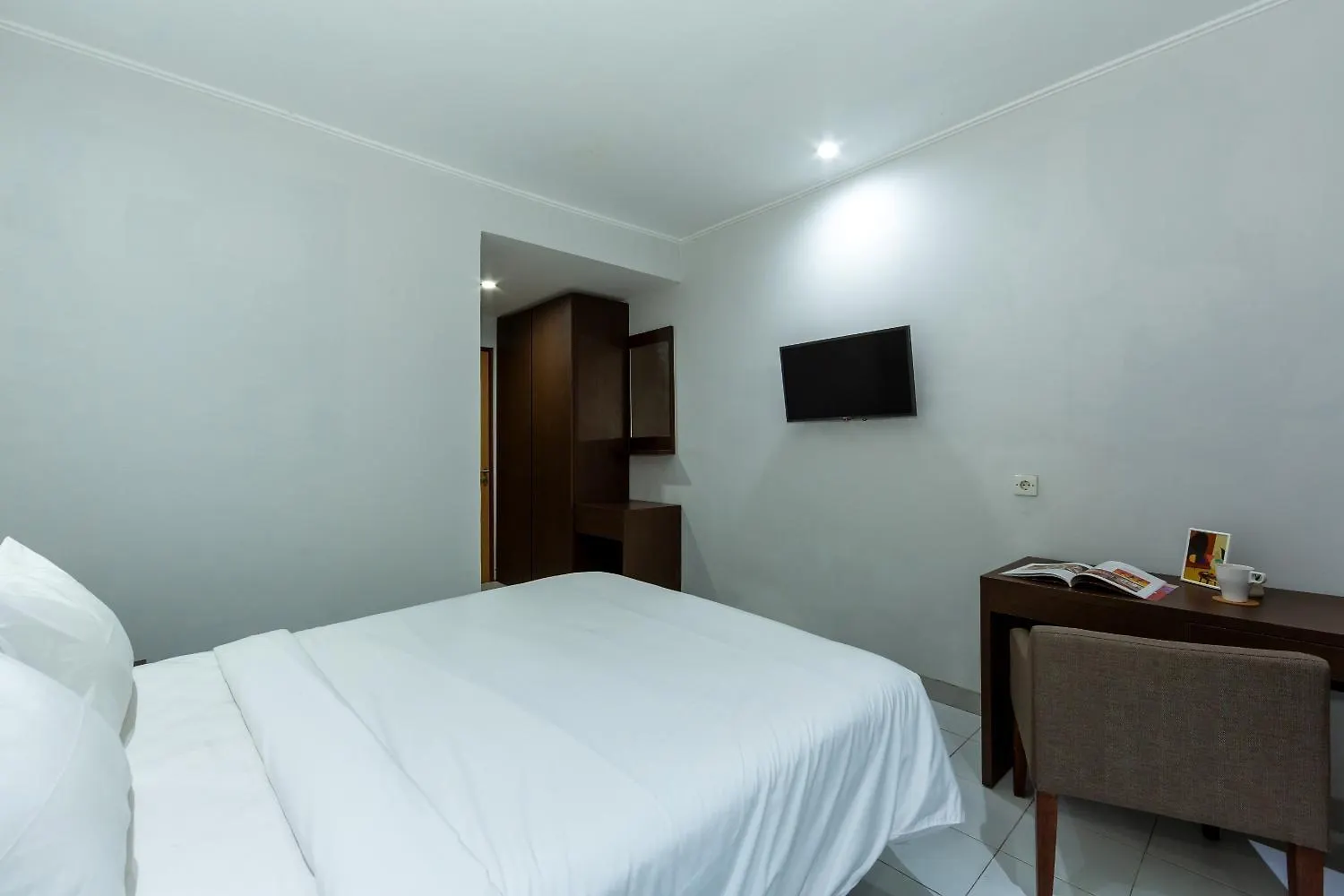 Cove Matahari Guesthouse Sunset Legian
