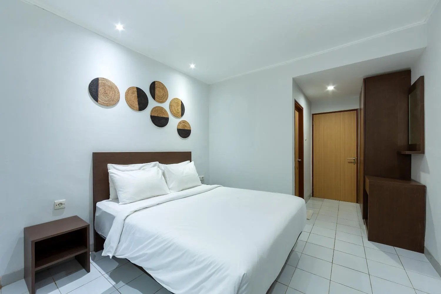 Cove Matahari Guesthouse Sunset Legian Indonezja